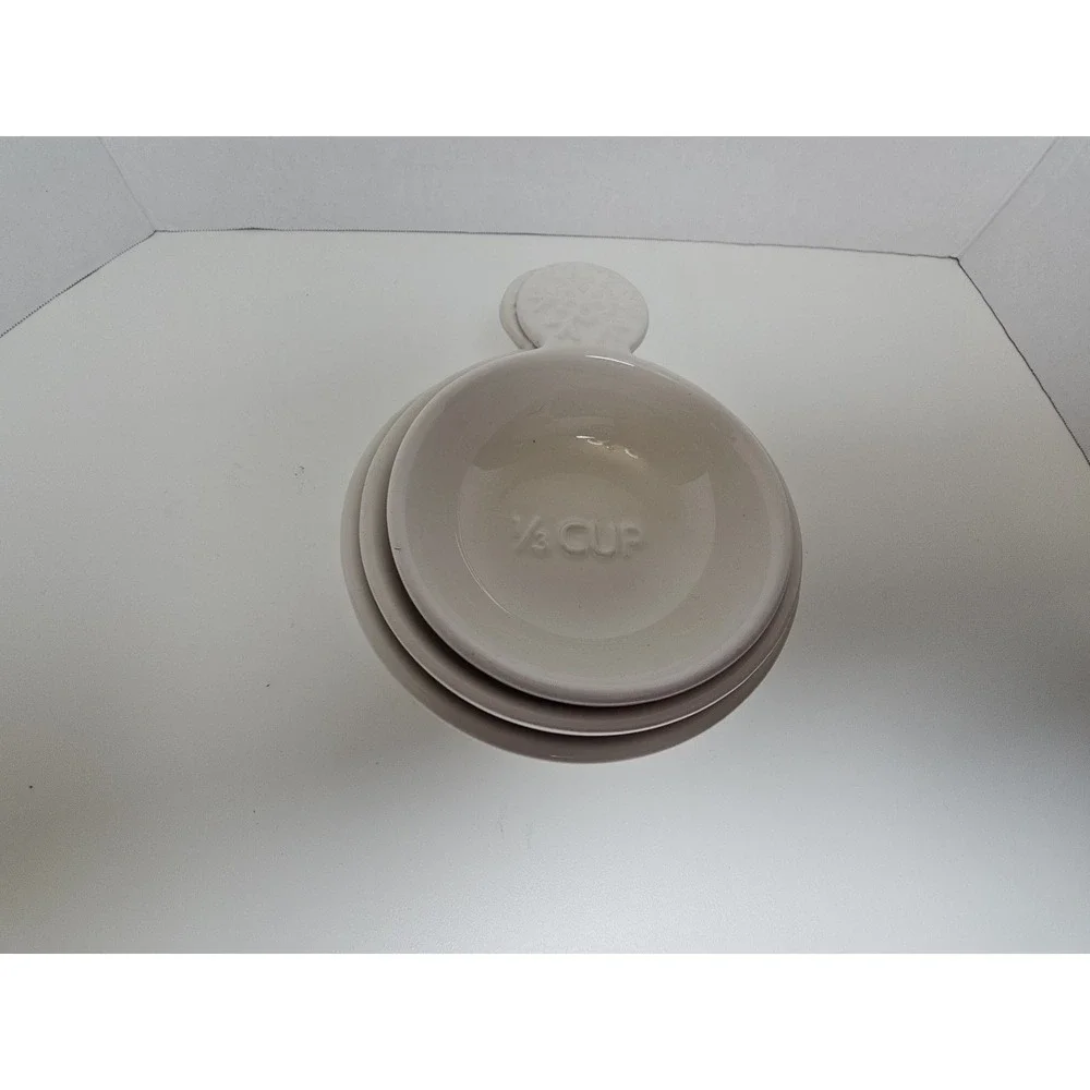Hallmark Snowflake Nesting Ceramic Measuring Cups Set Of‎ 3